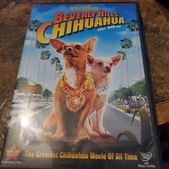 Disney S Beverly Hills Chihuahua